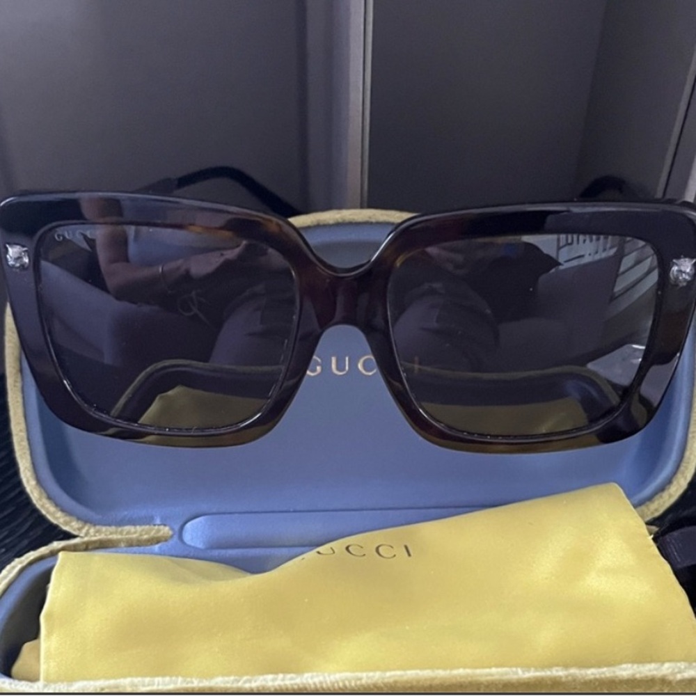 Gucci Black Sunglasses